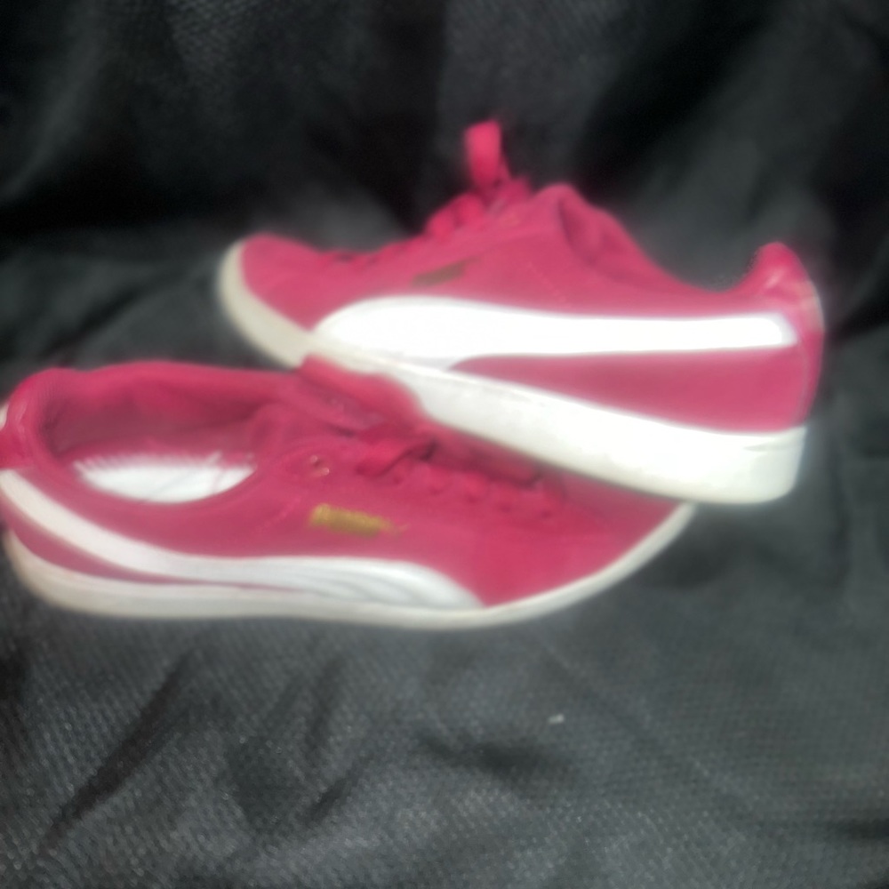 Puma - Picture 2 of 4